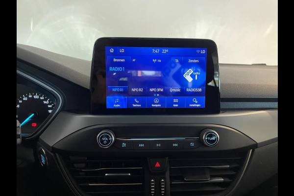 Ford FOCUS Wagon 1.0 EcoBoost Hybrid ST Line Style NW MODEL STUUR EN STOEL VERWARMING TREKHAAK CLIMA CRUISE APPLE CARPLAY