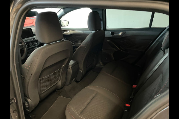 Ford FOCUS Wagon 1.0 EcoBoost Hybrid ST Line Style NW MODEL STUUR EN STOEL VERWARMING TREKHAAK CLIMA CRUISE APPLE CARPLAY
