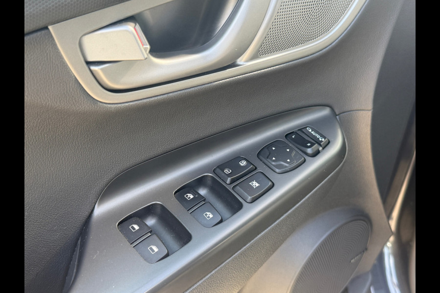 Hyundai Kona EV Premium 64 kWh 100% SOH SCHUIFDAK|TREKHAAK WARMTEPOMP