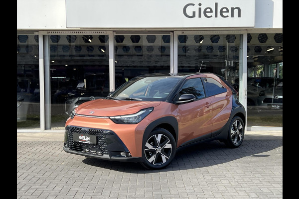 Toyota Aygo X 1.5 Hybrid Pulse | Cinnamon, Bi-Tone, Stoelverwarming, Climate control, Keyless, Parkeersensoren, LED, 17 inch