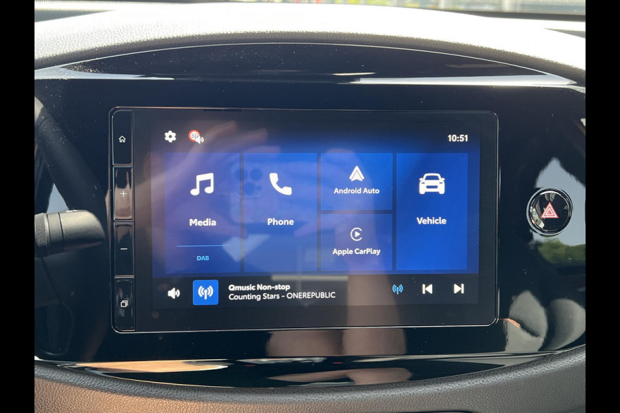 Toyota Aygo X 1.5 Hybrid Pulse | Cinnamon, Bi-Tone, Stoelverwarming, Climate control, Keyless, Parkeersensoren, LED, 17 inch