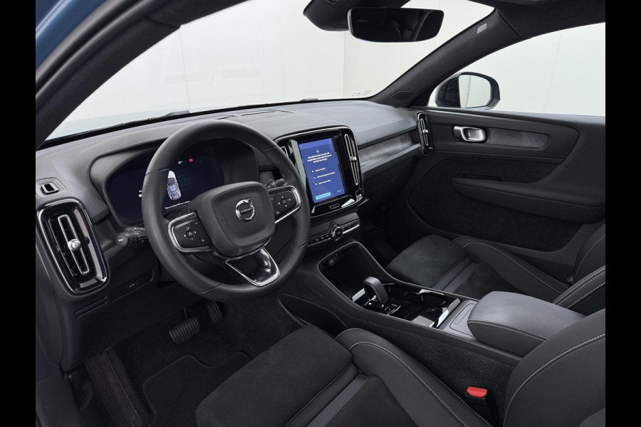 Volvo C40 Recharge Core 69 kWh VAN:32.900,- VOOR:29.770,- UW HERFSTVOORDEEL:3.130,- SOH 93%|VOLVO DEALER ONDERHOUDEN| ACHTERUITRIJCAMERA| PANORAMADAK| STOEL + STUURVERWARMING| RIJKLAARPRIJS INCL. 12 MAANDEN BOVAG GARANTIE|