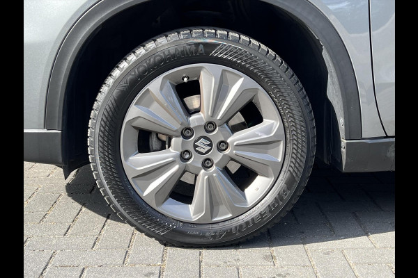 Suzuki Vitara 1.4 Boosterjet Smart Hybrid Select Two-Tone | Dodehoekherkenning, CarPlay, Camera, Stoelverwarming, 1500KG Trekgewicht