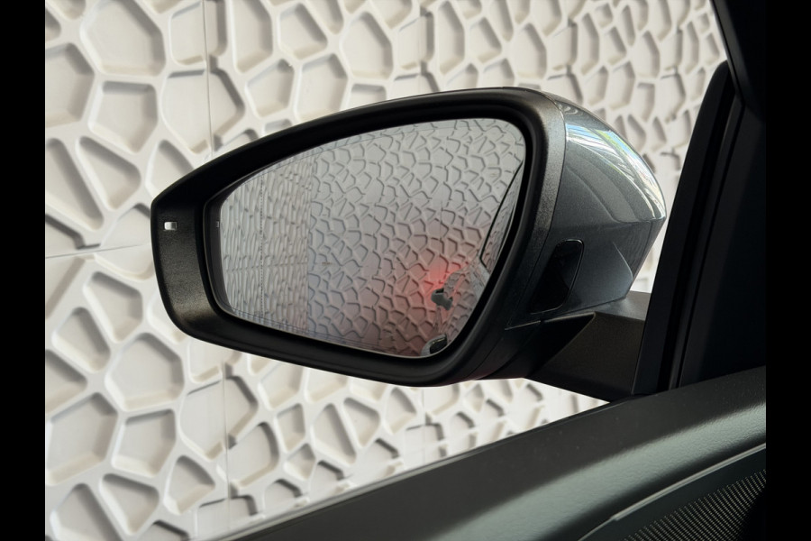 Audi Q5 2.0 TFSI E-HYBRID PANO LEER 360CAM PAS.DISPLAY TREKHAAK QUATTRO 300 PK S-EDITION MATRIXX LED ELEK.STOEL. S-LINE S LINE