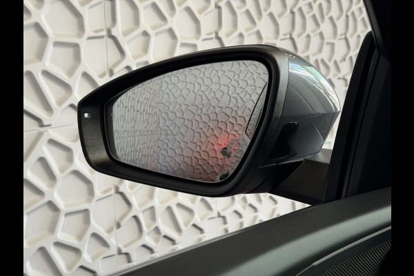 Audi Q5 2.0 TFSI E-HYBRID PANO LEER 360CAM PAS.DISPLAY TREKHAAK QUATTRO 300 PK S-EDITION MATRIXX LED ELEK.STOEL. S-LINE S LINE