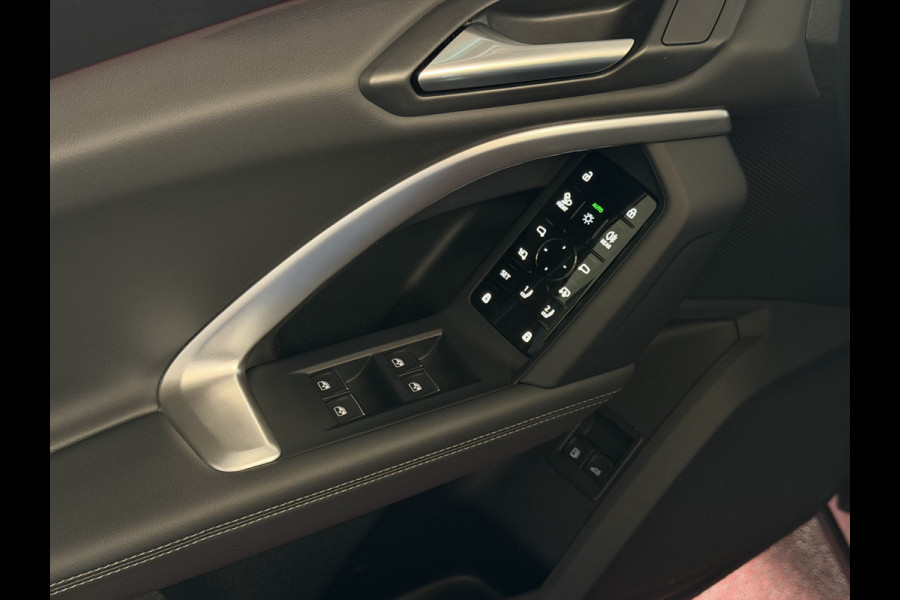Audi Q5 2.0 TFSI E-HYBRID PANO LEER 360CAM PAS.DISPLAY TREKHAAK QUATTRO 300 PK S-EDITION MATRIXX LED ELEK.STOEL. S-LINE S LINE