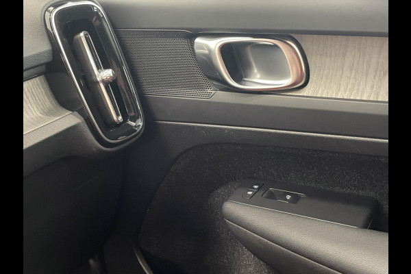 Volvo XC40 1.5 T5 Recharge Inscription Navigatie Apple Carplay Android Auto Camera Parkeersensoren Cruise Control Leder Full LED Stoel- en stuurverwarming Climate Control Lichtmetalen velgen