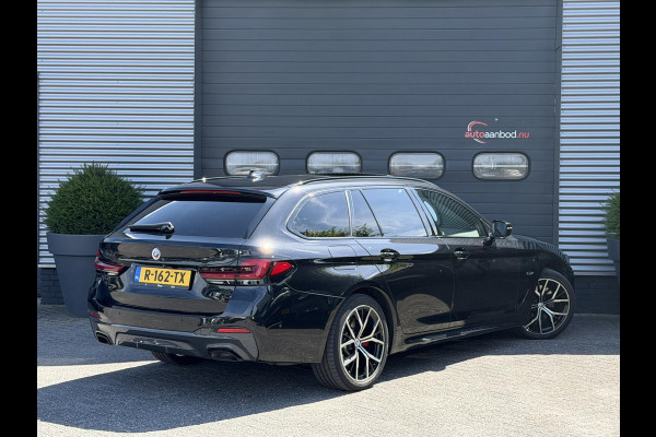 BMW 5 Serie Touring 530e M-Sport | Panoramadak | Camera | Head-Up Display | Elektrische Trekhaak | Elektrische Achterklep |