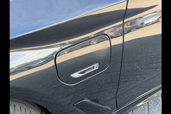 BMW 5 Serie Touring 530e M-Sport | Panoramadak | Camera | Head-Up Display | Elektrische Trekhaak | Elektrische Achterklep |