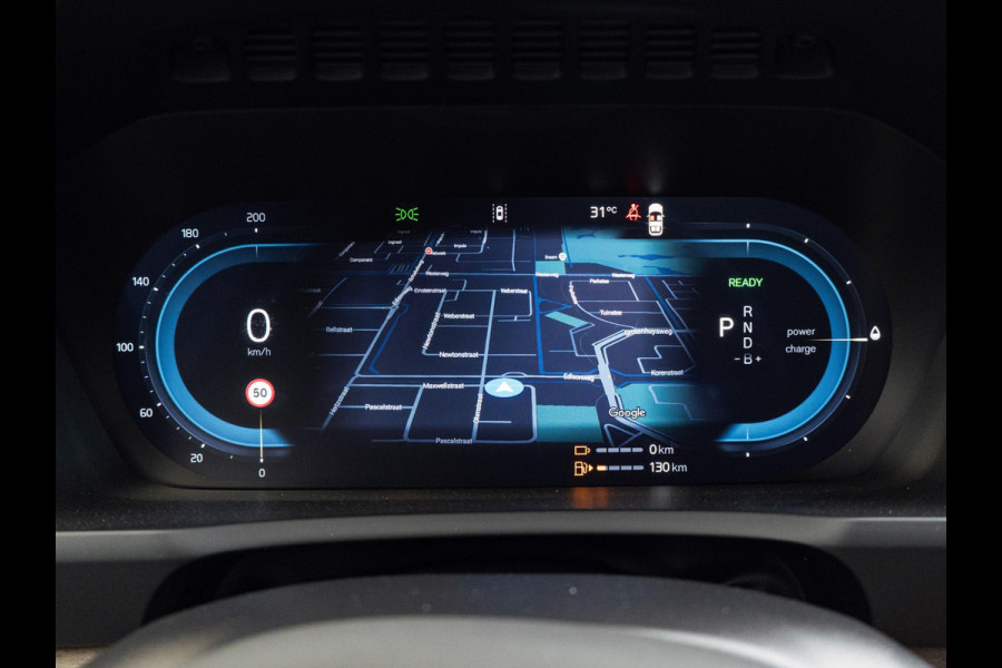 Volvo XC90 2.0 T8 Plug-in hybrid AWD Plus Dark Pano|Luchtvering|H&K|Trekhaak|7p|BLIS