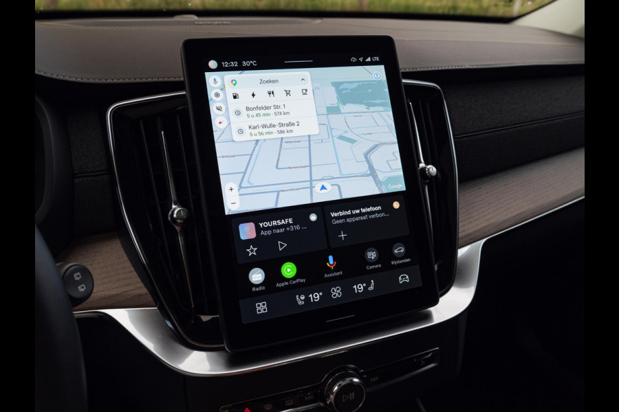 Volvo XC90 2.0 T8 Plug-in hybrid AWD Plus Dark Pano|Luchtvering|H&K|Trekhaak|7p|BLIS