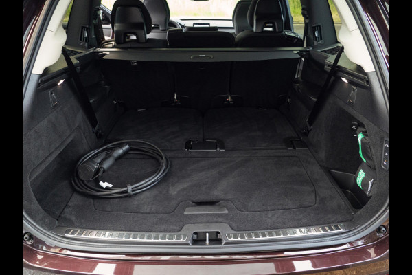 Volvo XC90 2.0 T8 Plug-in hybrid AWD Plus Dark Pano|Luchtvering|H&K|Trekhaak|7p|BLIS
