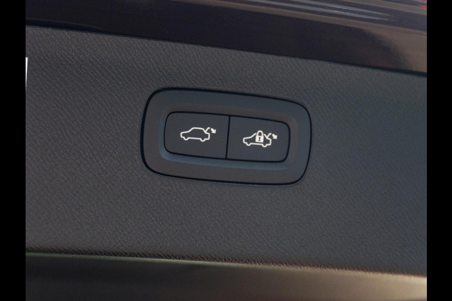 Volvo XC90 2.0 T8 Plug-in hybrid AWD Plus Dark Pano|Luchtvering|H&K|Trekhaak|7p|BLIS