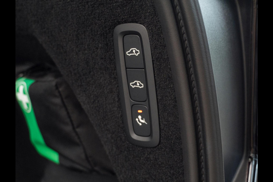 Volvo XC90 2.0 T8 Plug-in hybrid AWD Plus Dark Pano|Luchtvering|H&K|Trekhaak|7p|BLIS