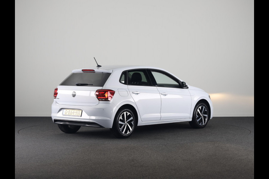Volkswagen Polo 1.0 TSI Highline 95 PK | Automaat (DSG) | Navigatie | Camera | Parkeersensoren