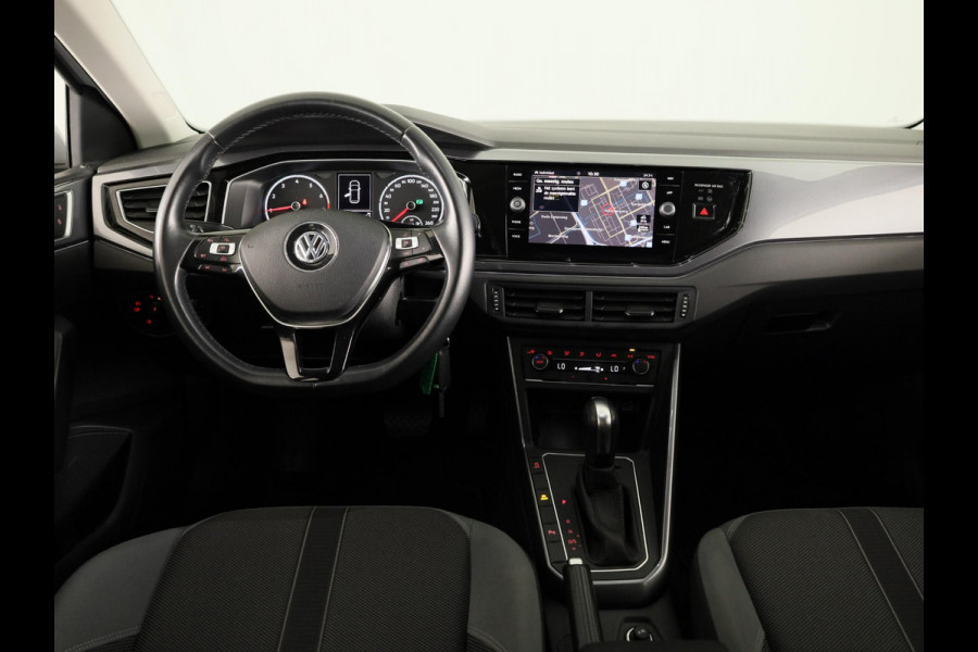 Volkswagen Polo 1.0 TSI Highline 95 PK | Automaat (DSG) | Navigatie | Camera | Parkeersensoren