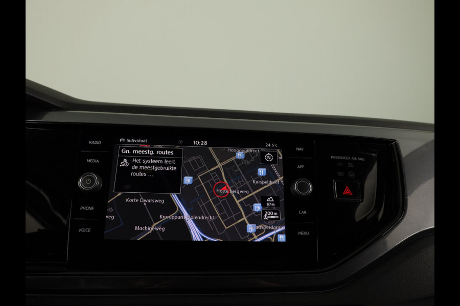 Volkswagen Polo 1.0 TSI Highline 95 PK | Automaat (DSG) | Navigatie | Camera | Parkeersensoren