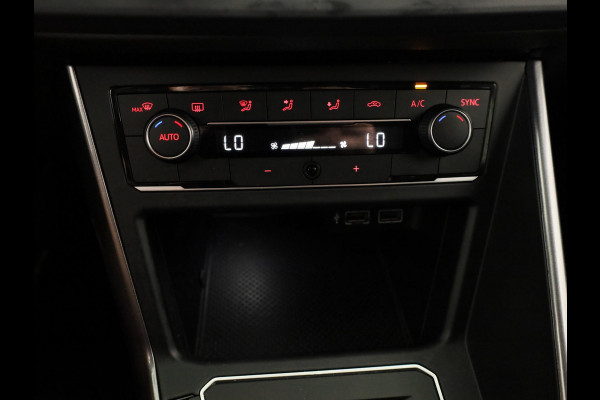 Volkswagen Polo 1.0 TSI Highline 95 PK | Automaat (DSG) | Navigatie | Camera | Parkeersensoren