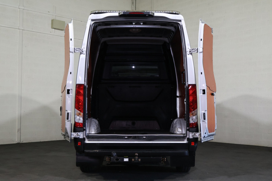 Iveco 35S21 Hi-Matic Automaat DC 3.5T Trekhaak