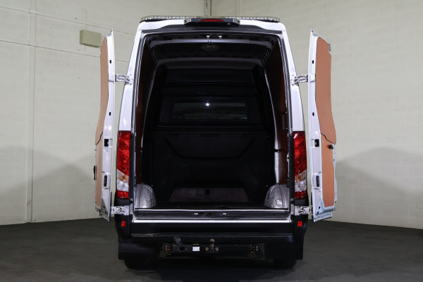 Iveco 35S21 Hi-Matic Automaat DC 3.5T Trekhaak