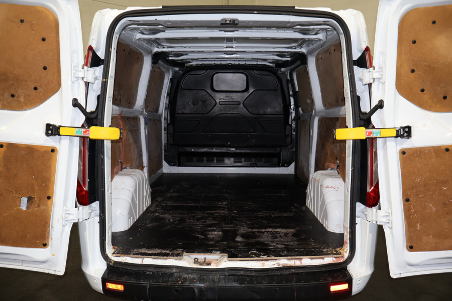 Ford Transit Custom 2.0 TDCI 130pk L2 H1 Trend Airco Camera Apple Carplay