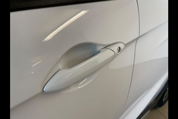 Opel KARL 1.0 Rocks Online Edition AIRCO SCHERM CRUISE VELGEN MULIT STUUR ELEK RAMEN CENT VERG PRIVACYGLAS ZEER NETTE AUTO