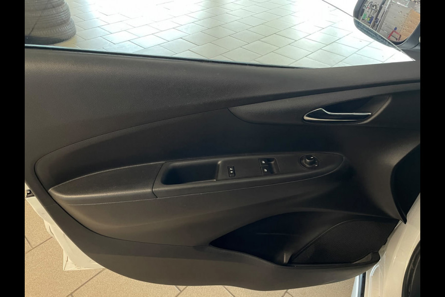 Opel KARL 1.0 Rocks Online Edition AIRCO SCHERM CRUISE VELGEN MULIT STUUR ELEK RAMEN CENT VERG PRIVACYGLAS ZEER NETTE AUTO