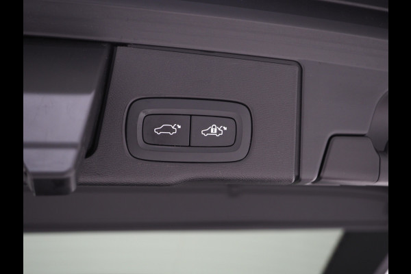 Volvo XC60 2.0 T6 Plug-in hybrid AWD Plus Black Edition | Long Range | Panoramadak | Harman/Kardon | Pilot Assist | Camera | Memory | Keyless