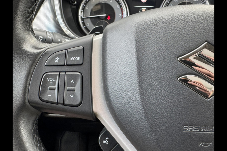 Suzuki Vitara 1.5 Hybrid Style AllGrip Comfort + Automaat Pano Trekhaak Navi Camera Carplay Cliam