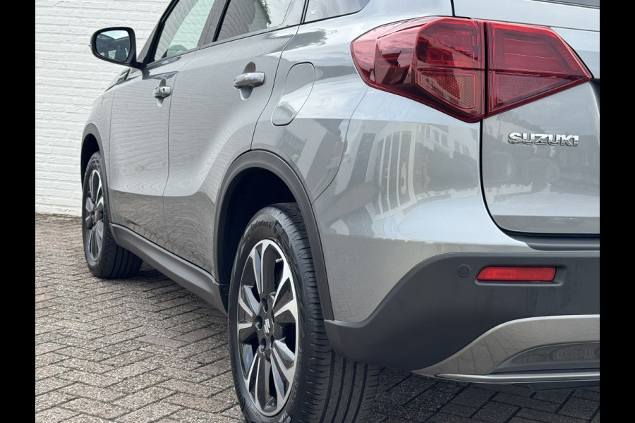 Suzuki Vitara 1.5 Hybrid Style AllGrip Comfort + Automaat Pano Trekhaak Navi Camera Carplay Cliam