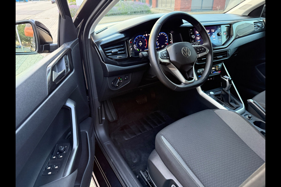 Volkswagen Polo 1.0 TSI 2023 DSG AUT SPORT KEYLESS VIRTUAL COCKPIT 18-INCH