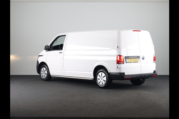 Volkswagen Transporter 2.0 TDI L2H1 28 Comfortline 110 pk | Verlengde garantie | Navigatie via App | Trekhaak | Parkeersensoren achter | Cruise control |