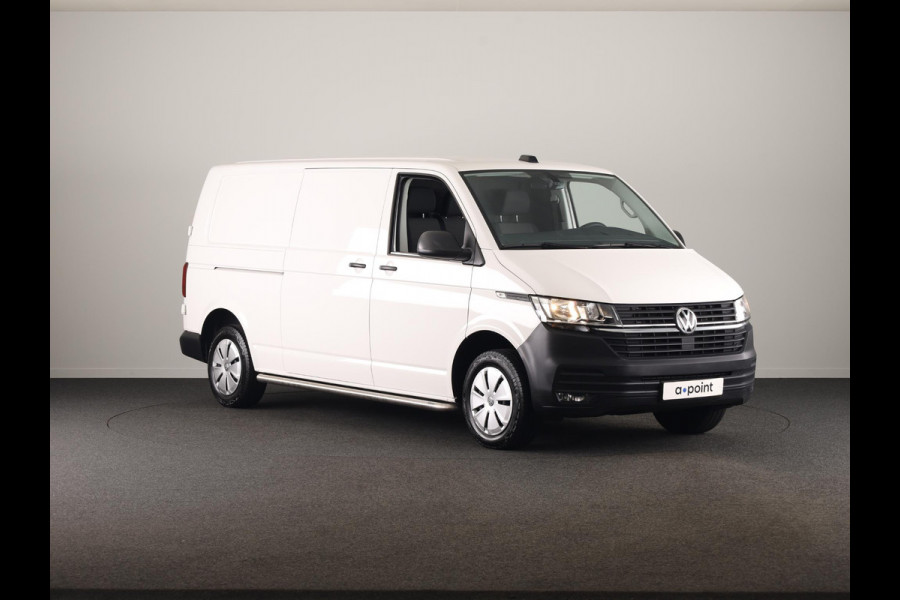 Volkswagen Transporter 2.0 TDI L2H1 28 Comfortline 110 pk | Verlengde garantie | Navigatie via App | Trekhaak | Parkeersensoren achter | Cruise control |