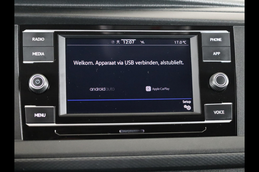 Volkswagen Transporter 2.0 TDI L2H1 28 Comfortline 110 pk | Verlengde garantie | Navigatie via App | Trekhaak | Parkeersensoren achter | Cruise control |