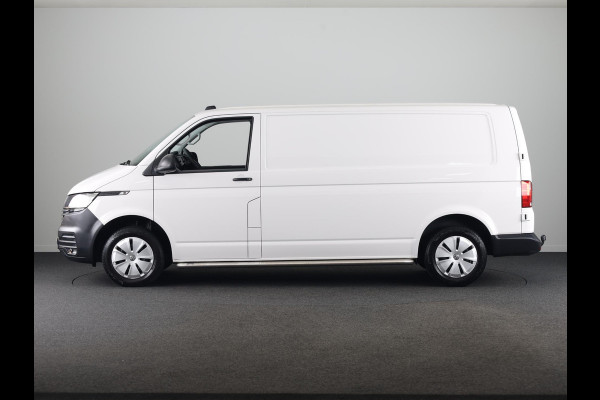 Volkswagen Transporter 2.0 TDI L2H1 28 Comfortline 110 pk | Verlengde garantie | Navigatie via App | Trekhaak | Parkeersensoren achter | Cruise control |