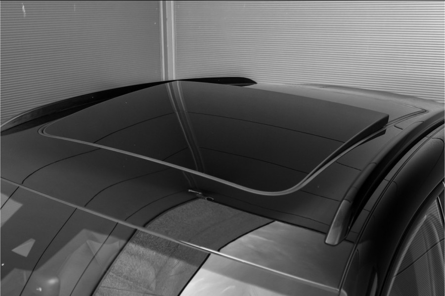 Porsche Macan 3.0 S Pano Sport Design Luchtvering ACC 21"