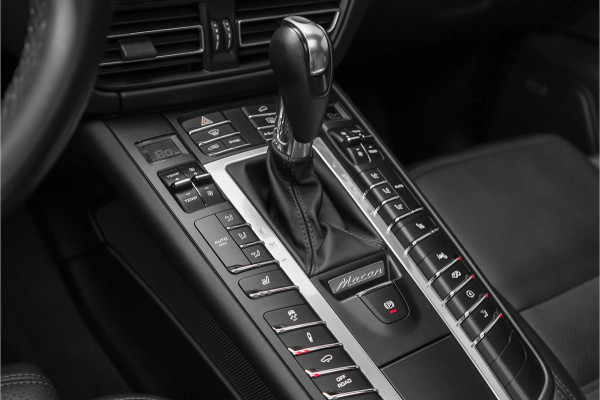 Porsche Macan 3.0 S Pano Sport Design Luchtvering ACC 21"