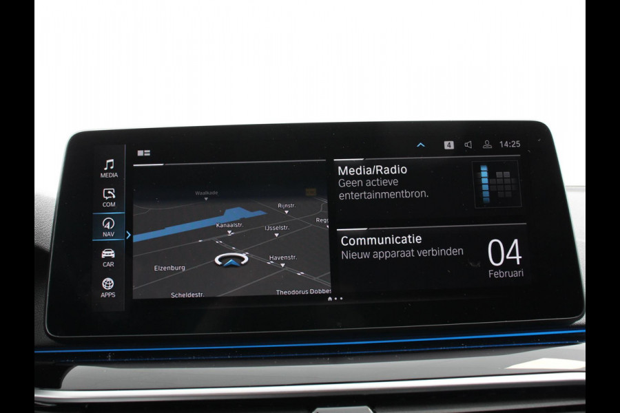 BMW 5 Serie Touring 530e Business PHEV AUTOMAAT Adaptieve cruise control LED Leder Navigatie Stoelverwarming Achteruitrijcamera Sfeerverlichting Lane assist Climate control Apple Carplay/ Android Auto