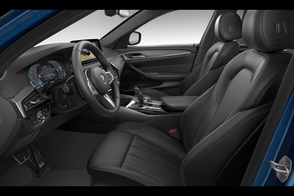 BMW 5 Serie Touring 530e M-Sport Pro - Pano - Active Steering - Driving Ass Prof - Lasers