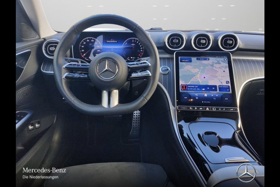 Mercedes-Benz C-Klasse 300e AMG ** LED, MBUX+, TREKH, DISTR, HuD, WINTER, ALARM ** Ex MB-AG, € 24.800,= onder NP ** ** INFORMEER OOK NAAR ONZE AANTREKKELIJKE FINANCIAL-LEASE TARIEVEN **