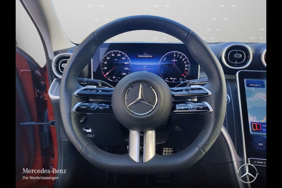 Mercedes-Benz C-Klasse 300e AMG ** LED, MBUX+, TREKH, DISTR, HuD, WINTER, ALARM ** Ex MB-AG, € 24.800,= onder NP ** ** INFORMEER OOK NAAR ONZE AANTREKKELIJKE FINANCIAL-LEASE TARIEVEN **