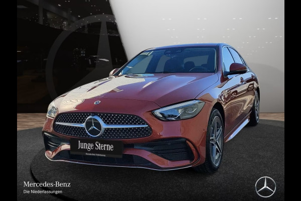 Mercedes-Benz C-Klasse 300e AMG ** LED, MBUX+, TREKH, DISTR, HuD, WINTER, ALARM ** Ex MB-AG, € 24.800,= onder NP ** ** INFORMEER OOK NAAR ONZE AANTREKKELIJKE FINANCIAL-LEASE TARIEVEN **