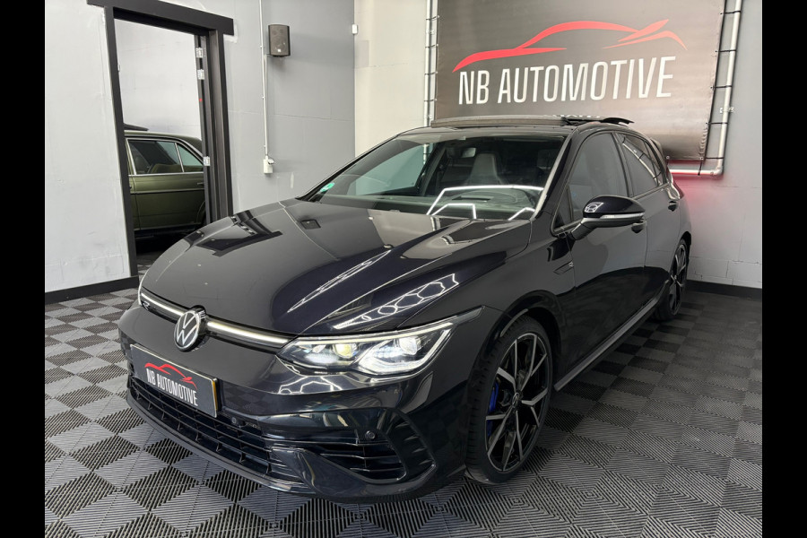 Volkswagen Golf 8 R 2.0 TSI 4M Performance