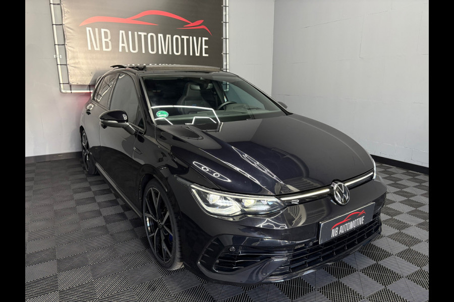 Volkswagen Golf 8 R 2.0 TSI 4M Performance