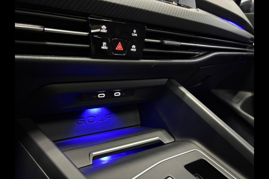 Volkswagen Golf 8 R 2.0 TSI 4M Performance