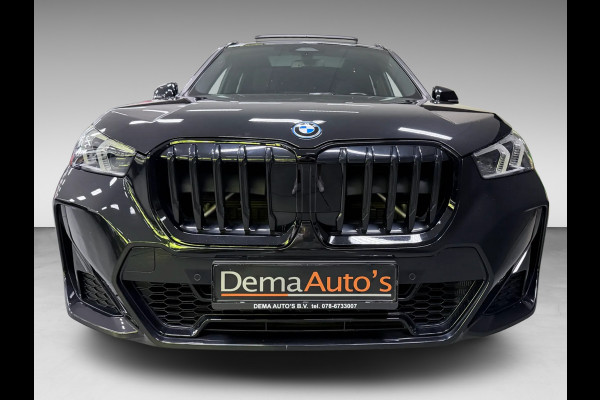 BMW X1 XDrive30e M-SPORT 327PK PANO/LEDER/H-KARDON/MASSAGE/M-STOELEN/DAB/CARPLAY//