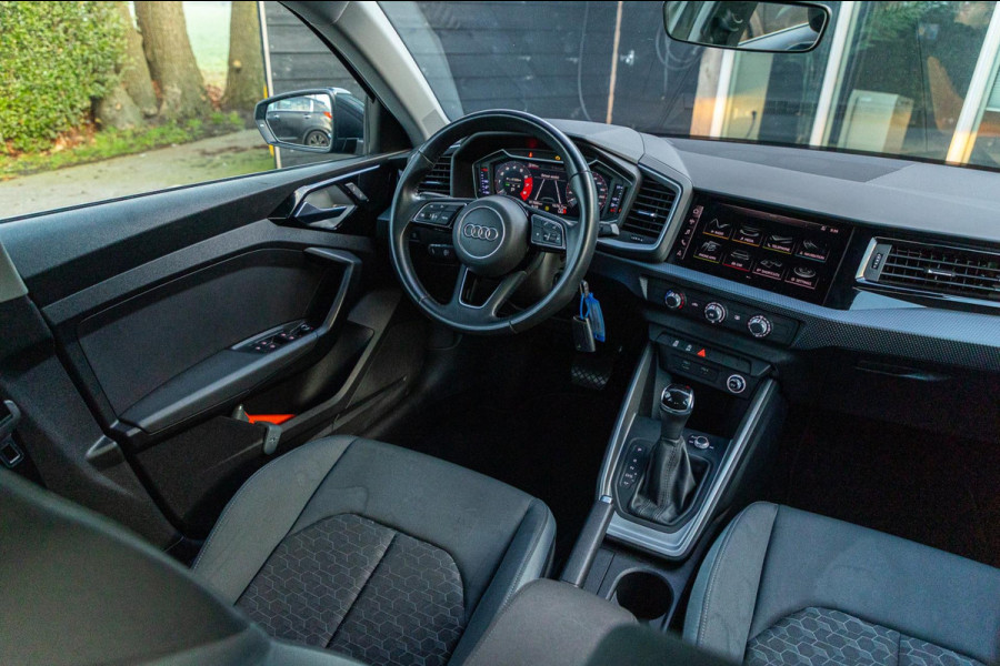 Audi A1 Sportback 30 TFSI Advanced Automaat I Rijbaanherkenning I Cruise I Airco I Parkeersensoren V+A I NL Auto I NAP