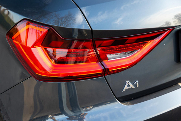 Audi A1 Sportback 30 TFSI Advanced Automaat I Rijbaanherkenning I Cruise I Airco I Parkeersensoren V+A I NL Auto I NAP
