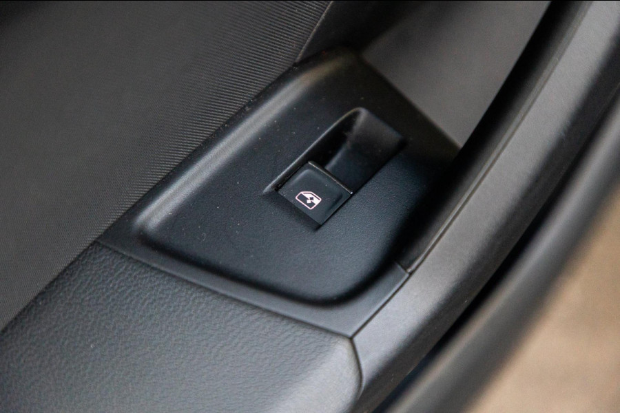 Audi A1 Sportback 30 TFSI Advanced Automaat I Rijbaanherkenning I Cruise I Airco I Parkeersensoren V+A I NL Auto I NAP