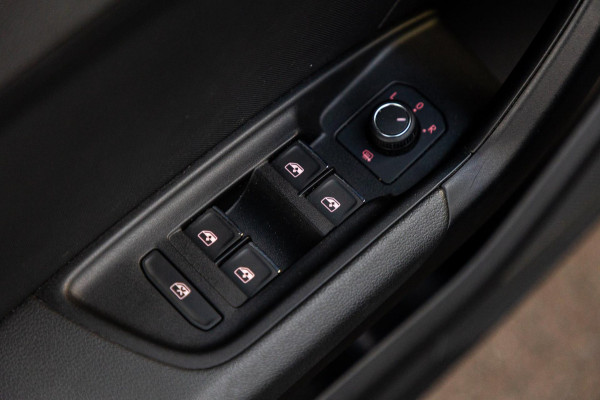 Audi A1 Sportback 30 TFSI Advanced Automaat I Rijbaanherkenning I Cruise I Airco I Parkeersensoren V+A I NL Auto I NAP
